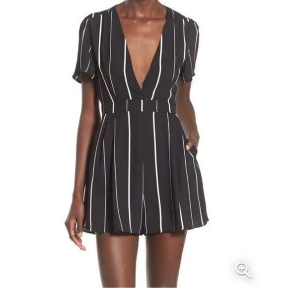 ASTR The Label Black and White Striped Romper Women’s size medium - Picture 1 of 7